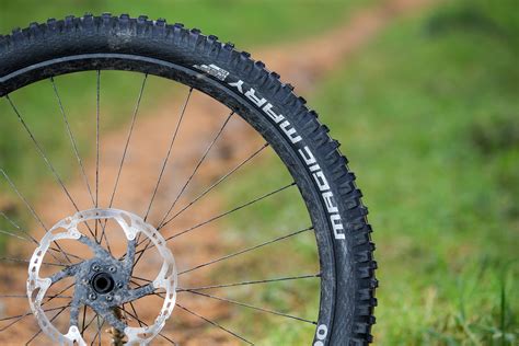 Why the Magic mfry 29x2 6 Tire is Perfect for Cross-Country Racing